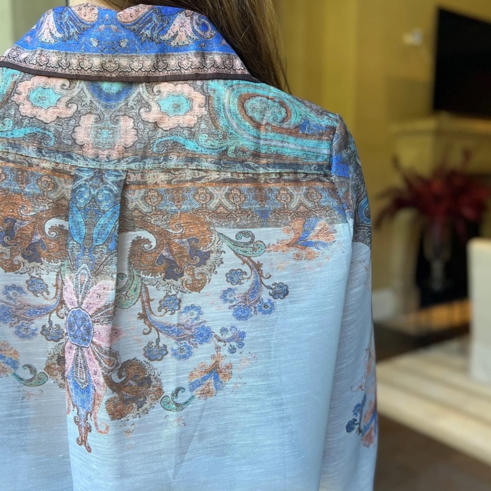 Elegant Paisley Print Blouse - Picture 4 of 12